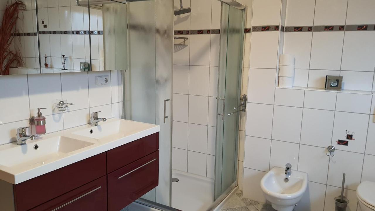 Nettes 2- Zimmer Apartment Sehnde Eksteriør billede